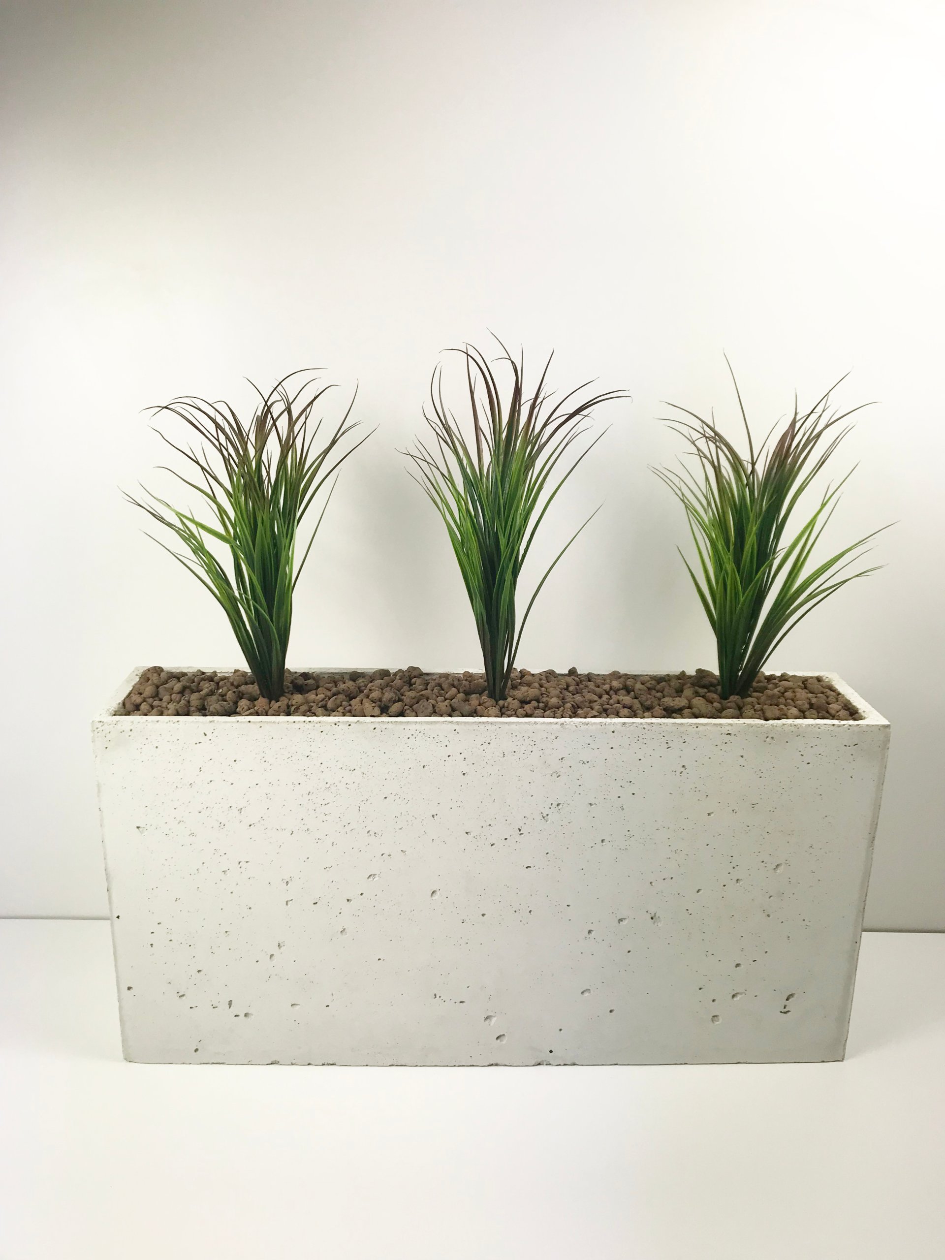 Betónový kvetináč biely, sivý Ozdobeton 100 cm × 20 × 50 cm