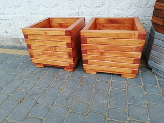 Kvetináč na terasu - Drevený záhradný hrniec 50x50
