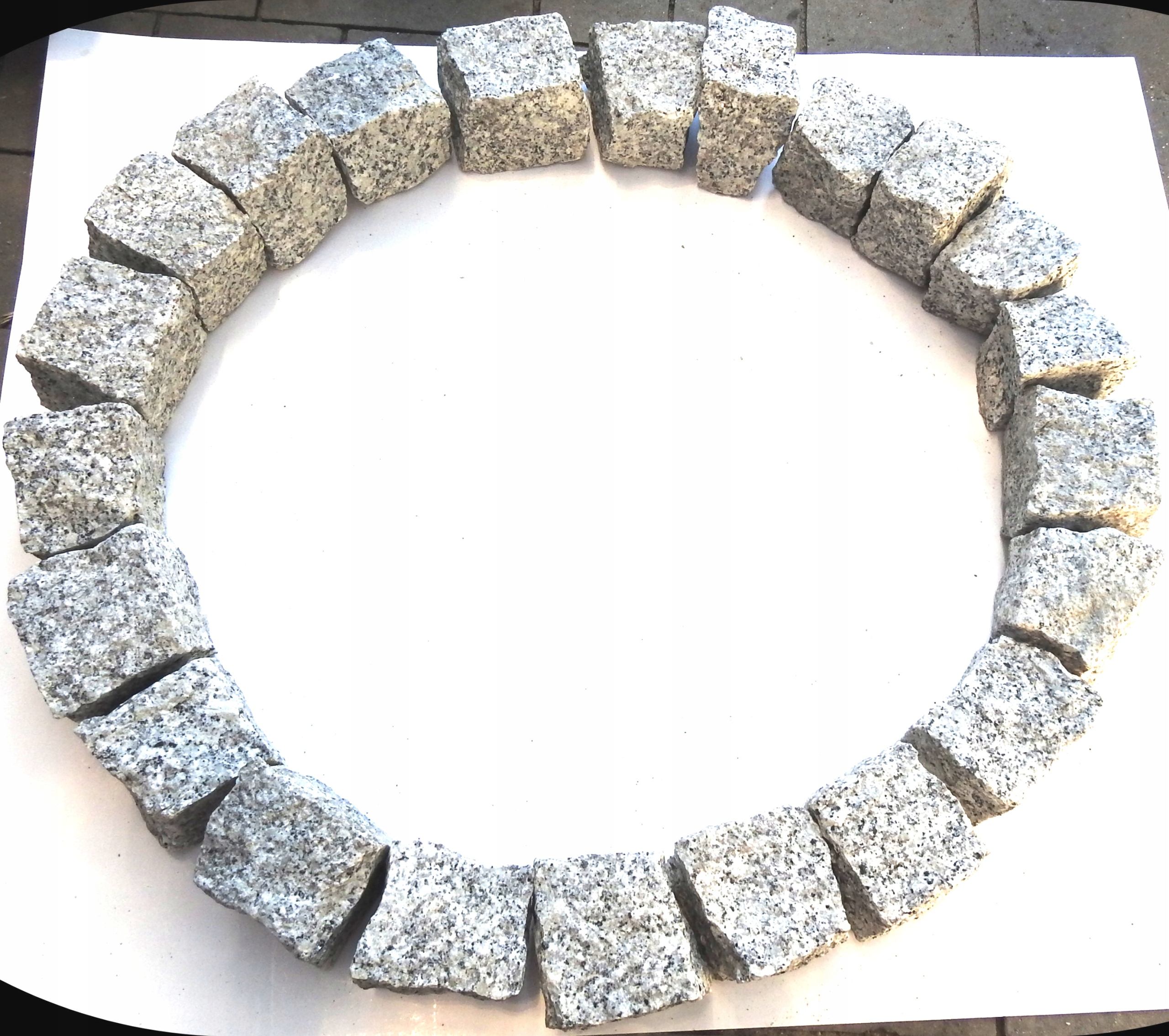Kvetináč inzerát 7 cm x 9 x 7 cm viacfarebný kameň
