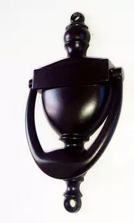Čierny retro knocker