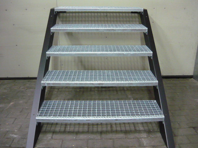 Jemné kovové schody C27 C-SYSTEM st.100 - pozink