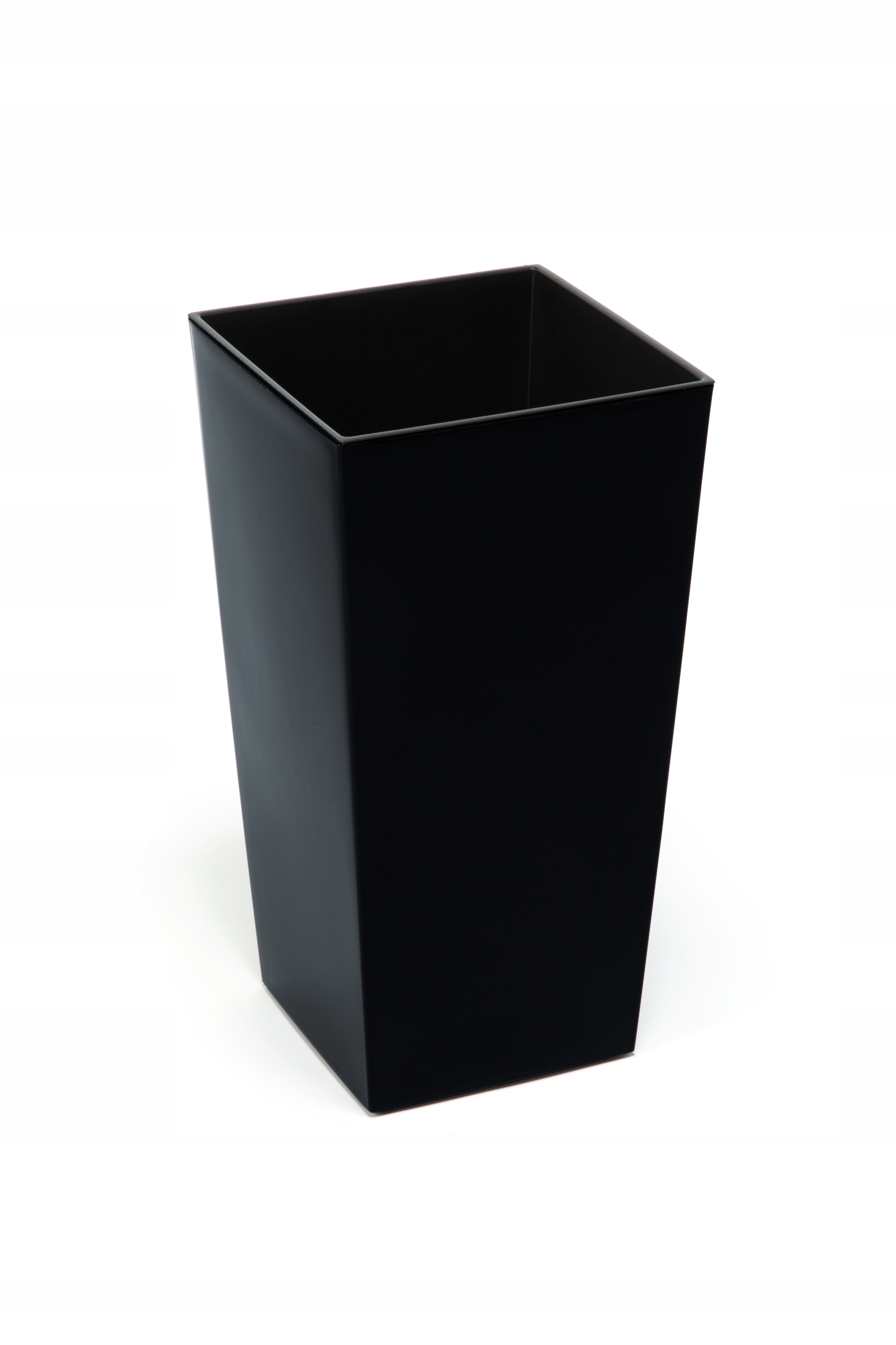 Lamelový kvetináč 30 cm x 30 x 57 cm priemer 30 cm plastový čierny