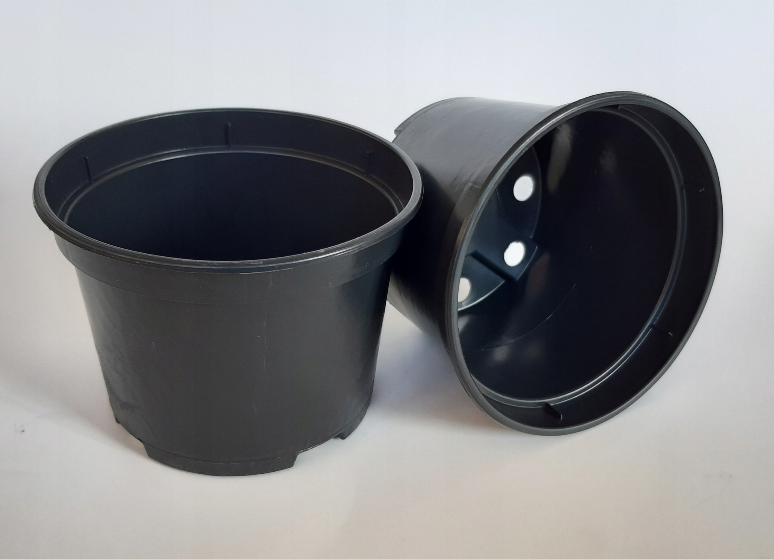 PSGR kvetináč 9 cm x 9 x 6 cm, priemer 9 cm, čierny plast