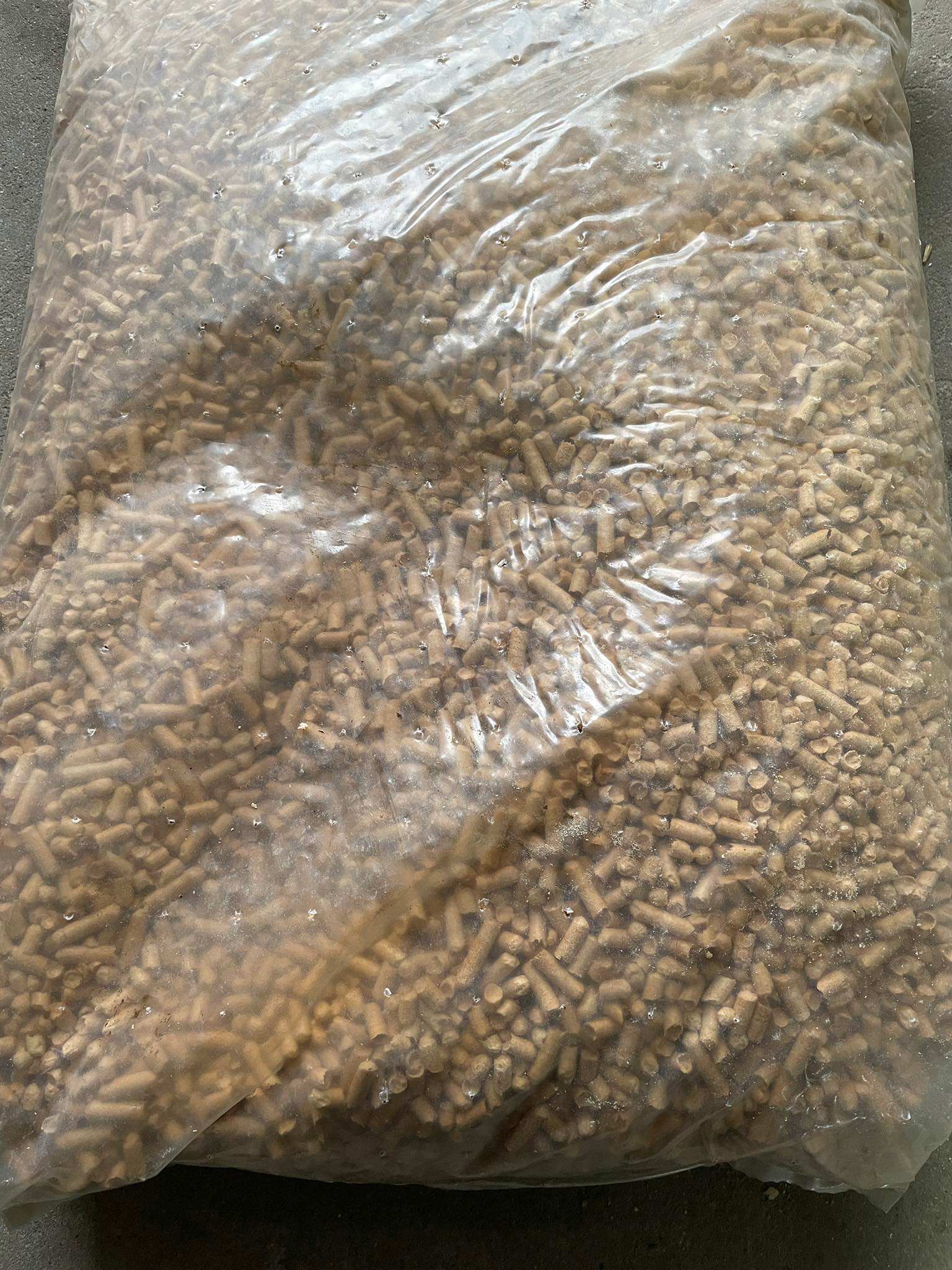 PELETOVÝ PODLIEV PRE KRAČIKY ZAJÍCOV MAČKY 6mm15kg
