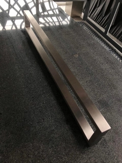 Kľučky na dvere - Manipulácia s držiakom dverí Inox 120 cm 50x20 mm