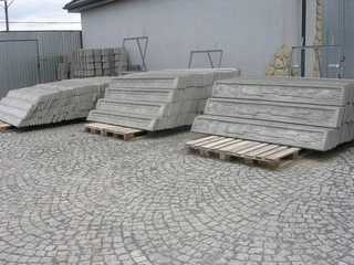 Pletivo, oplotenie - Betónový základ pre panely pletivo wroclaw