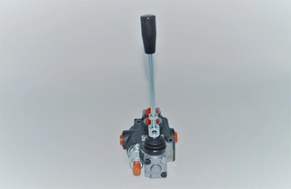 Rozdeľovač pre kúrenie - HYDRAULICKÝ DISTRIBUTOR MBV4,1 SEKČNÝ A1GKZ1