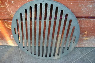Grid Guľatý liatinový 33 cm Nový poľský