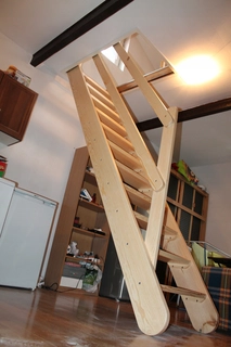 Nastaviteľné vnútorné regulované schody 416x80cm