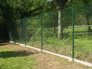 Pletivo, oplotenie - Plot siete s 1,5 m nadáciou; Farebný
