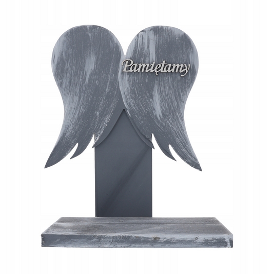 Náhrobná statuetka vo forme krídel so sentimentálnym nápisom "Pamätáme"