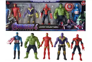 Sada 5 figúrok LED s doplnkami AVENGERS 15 cm