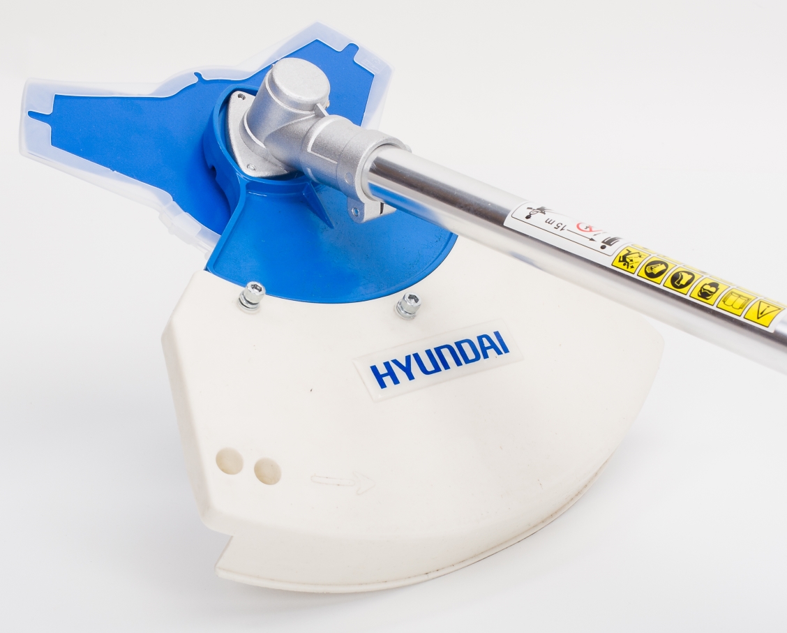 Krovinorez 2.2 hp Hyundai