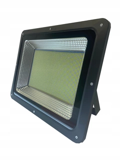 Osvetlenie na jazierko, rybník - Vonkajší halogénový LED reflektor s výkonom 1200 W