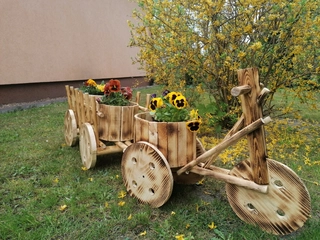 Kvetináč na terasu - Záhradný bicykel s výrobcom dreva. KVA